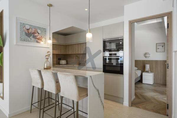 Cannes - Californie : 5P vue mer, garages et piscine