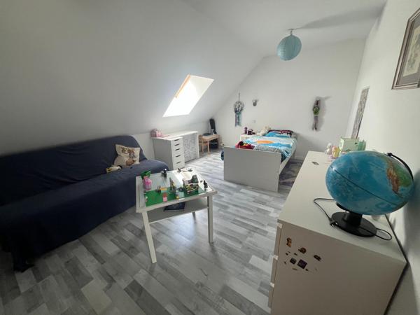 Maison familiale avec 5 chambres sur la commune de Leuhan