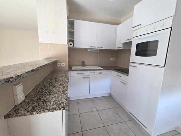 APPARTEMENT T3 CENTRE VILLE - LES SABLES D'OLONNE