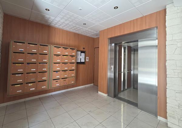 APPARTEMENT T3 CENTRE VILLE - LES SABLES D'OLONNE