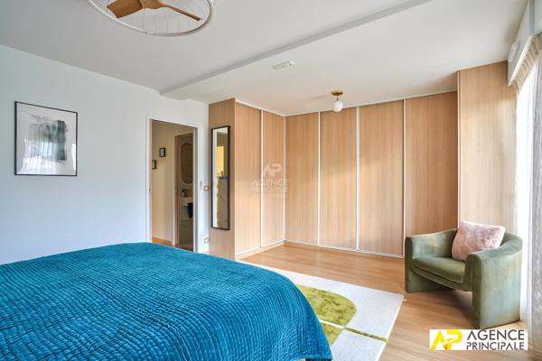 Appartement 6 pièce(s) 125.57 m2 -exclusivite - ascenseur 1 164 000 € **  - Référence  4233