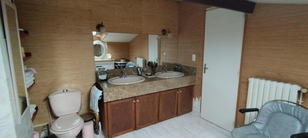 Maison avec dépendances