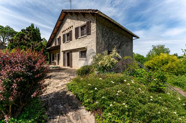Limonest Maison 7 chambres Terrain avec vue
