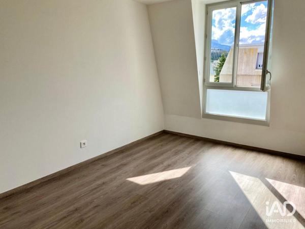 Location appartement 3 pièces 68 m² Aix-les-Bains