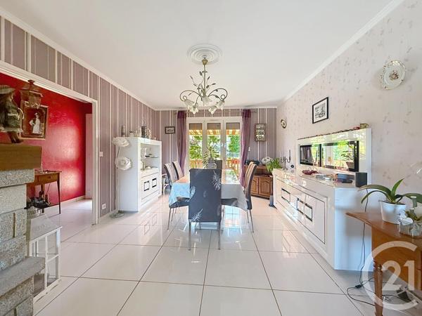 Maison à vendre  7 pièces - 154 m 2   GUERET  - 23