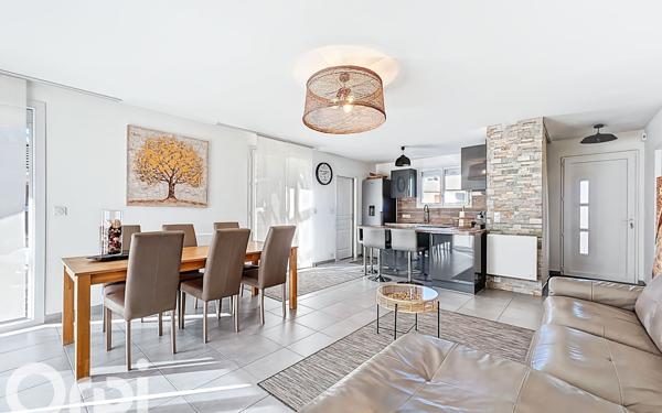 Maison à vendre    4 pièces • 93 m2 Perrignier