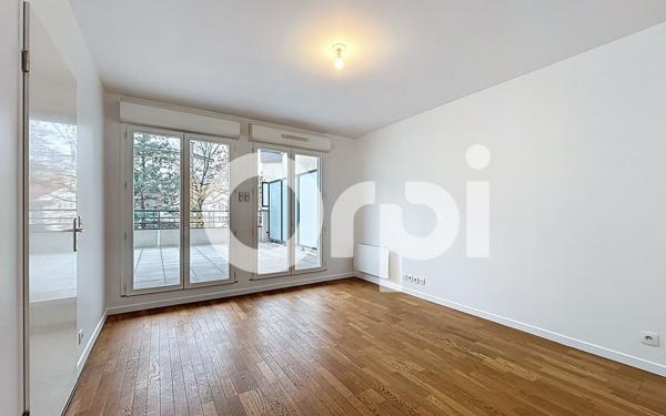 Appartement à louer    2 pièces • 40,80 m2 Montrouge