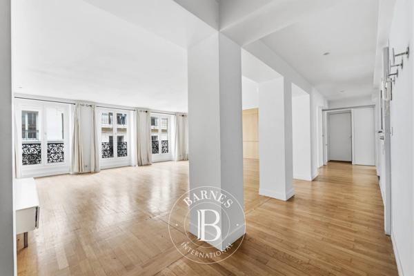 Paris 2ème, Appartement 3 Chambres -  135 m² à vendre