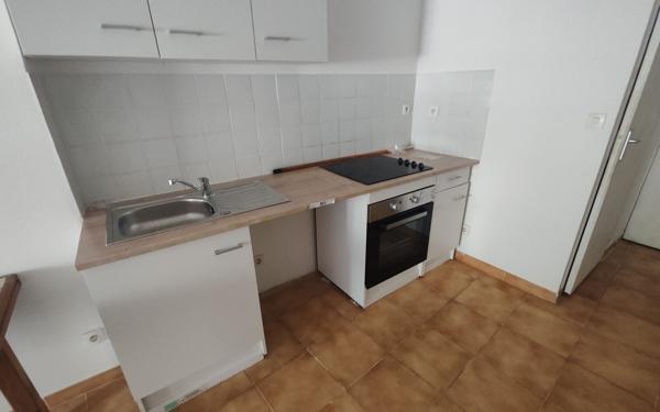 Appartement à louer    1 pièce •  Sisteron