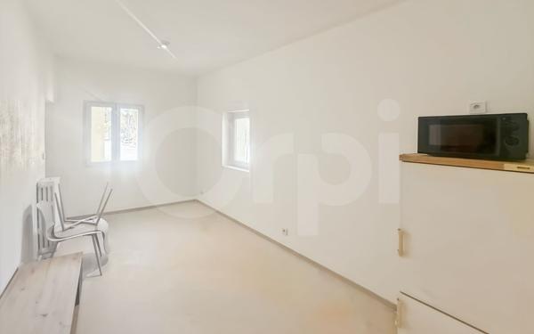 Appartement à louer    1 pièce • 21,80 m2 Toulon
