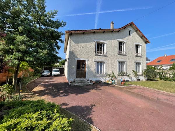 Maison Conflans Sainte Honorine 7 pièce(s) 242 m2 €575 000 ** - Référence 7210