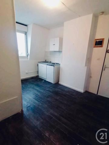 Immeuble à vendre  277,65 m 2   ST QUENTIN  - 02