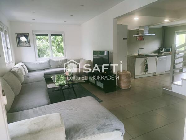 Maison familiale à vendre à Oyonnax proche des commerces