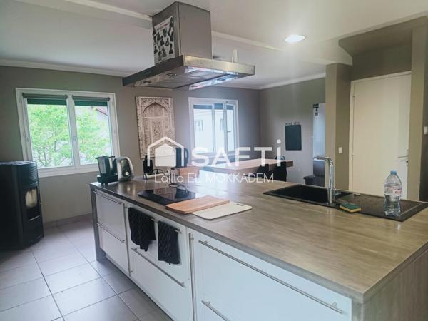 Maison familiale à vendre à Oyonnax proche des commerces