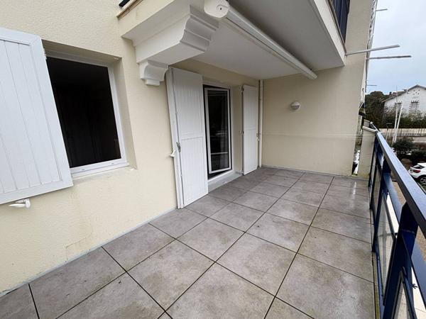 APPARTEMENT à VAUX SUR MER