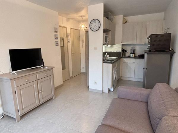 APPARTEMENT à VAUX SUR MER