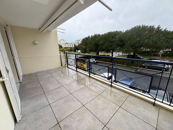 APPARTEMENT à VAUX SUR MER