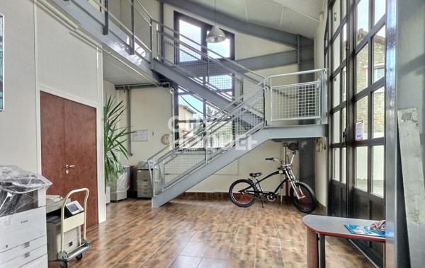 TRIEL SUR SEINE - Local d'activité 528 m2