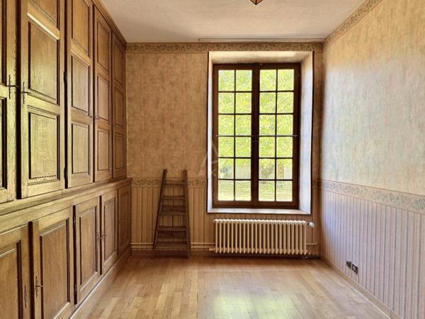 Maison de caractère - 285m² sur 16,82 ares - Woippy Village
