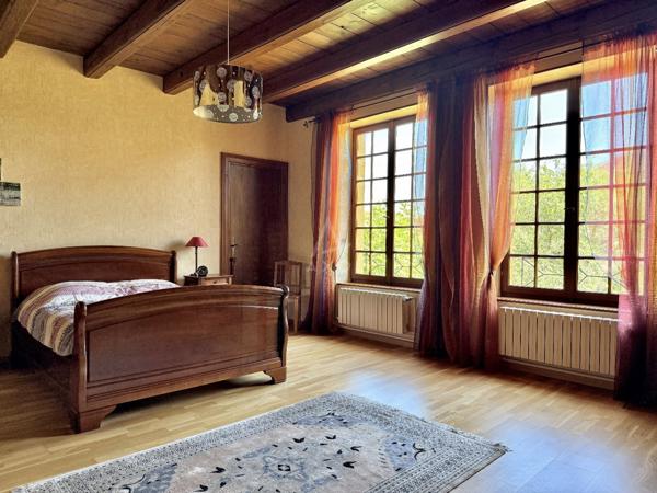 Maison de caractère - 285m² sur 16,82 ares - Woippy Village