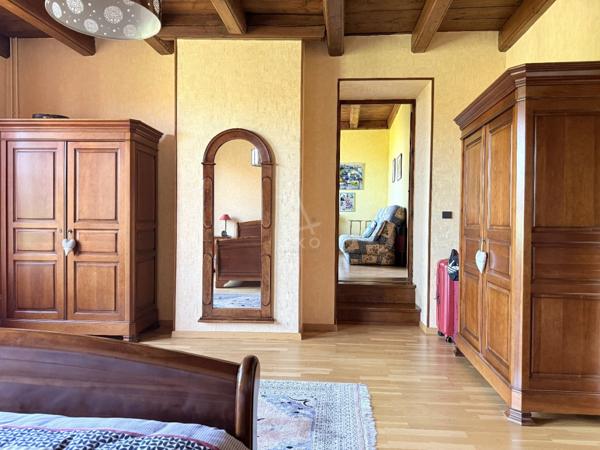 Maison de caractère - 285m² sur 16,82 ares - Woippy Village