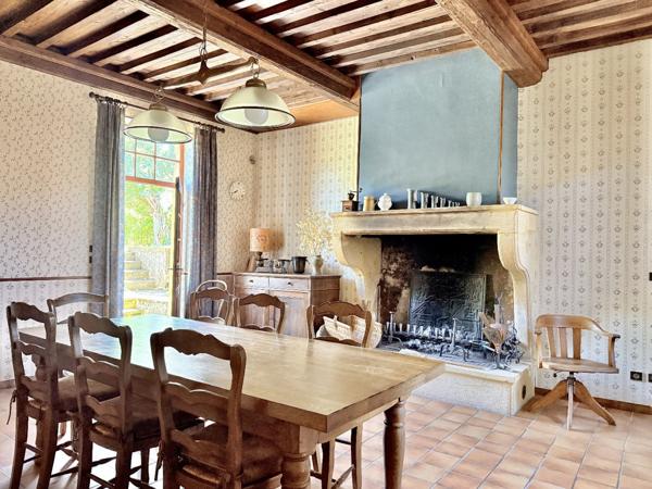 Maison de caractère - 285m² sur 16,82 ares - Woippy Village