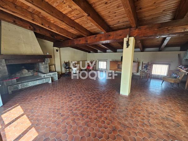 Maison à vendre à Perpignan - Bas Vernet - 7 pièces avec 4 chambres