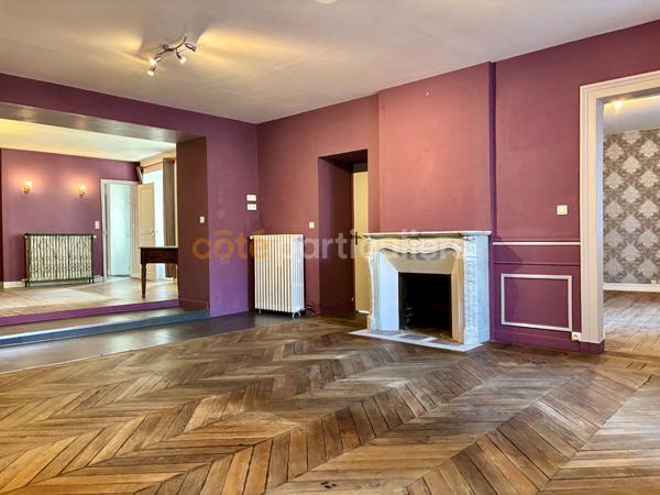 Vente
                Maison285 m² - 8 Pièces -
                    COUTANCES (50200)