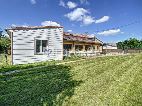 Achat maison près de PARTHENAY - 5 pièce(s) - 156 m² - 325 890 €