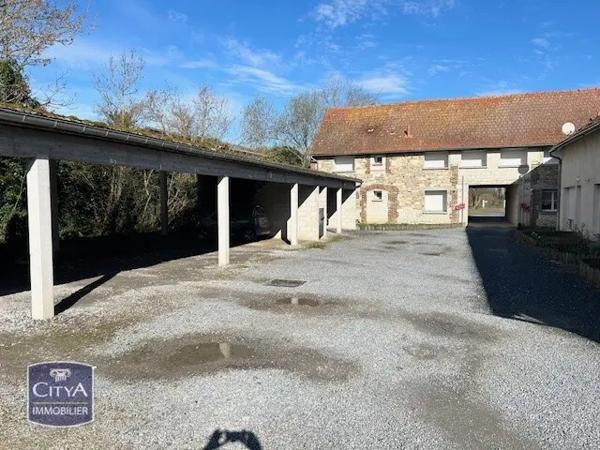 Immeuble à vendre 602m² Eppes (02840)