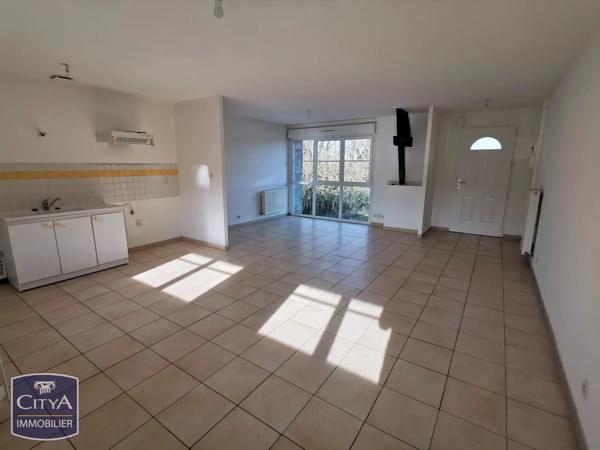 Immeuble à vendre 602m² Eppes (02840)