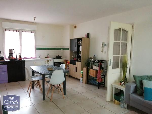Immeuble à vendre 602m² Eppes (02840)