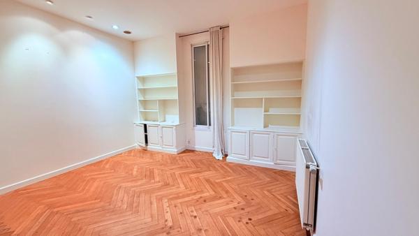 Béziers (34500) PLATEAU PROFESSIONNEL BÉZIERS