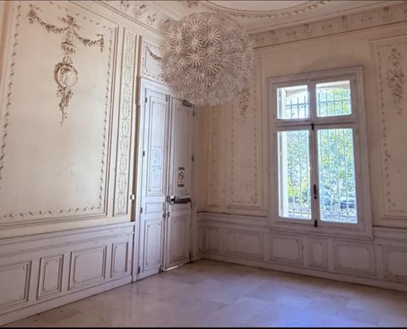 Béziers (34500) PLATEAU PROFESSIONNEL BÉZIERS