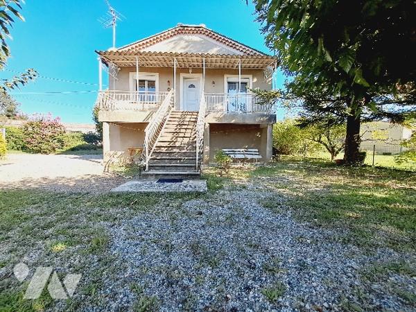 SAUZET, maison de 123m² habitable avec sous sol complet sur 1435m² de parcelle.
