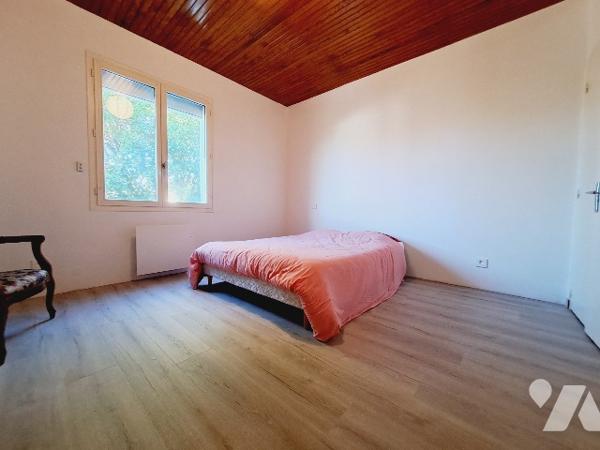 SAUZET, maison de 123m² habitable avec sous sol complet sur 1435m² de parcelle.