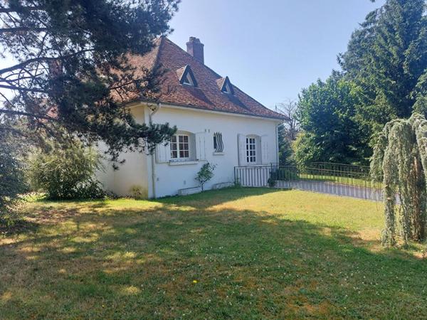 Maison Gueugnon 8 pièce(s) 200 m2