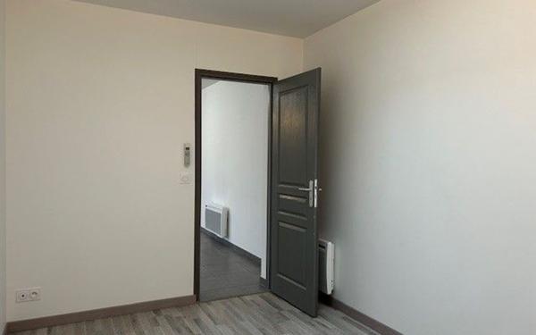 Maison à louer    3 pièces •  Le Boulay