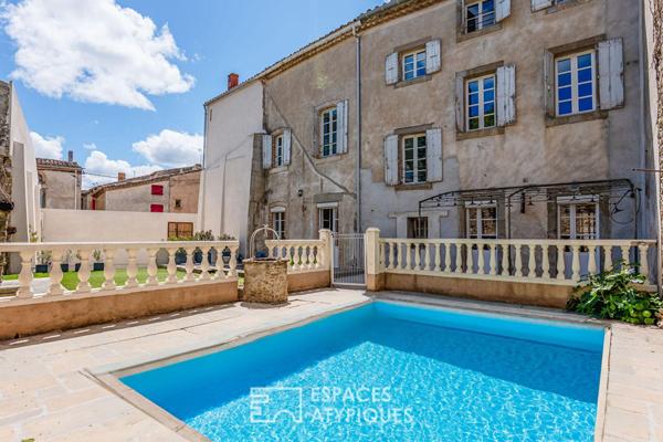 Élégante maison de maître avec cour et piscine
