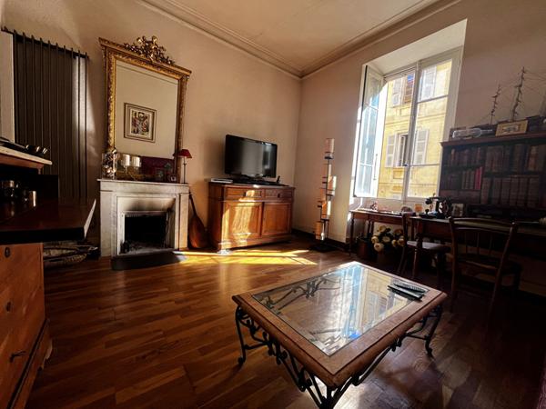 A VENDRE APPARTEMENT TYPE 4 20000 AJACCIO CENTRE VILLE CALME