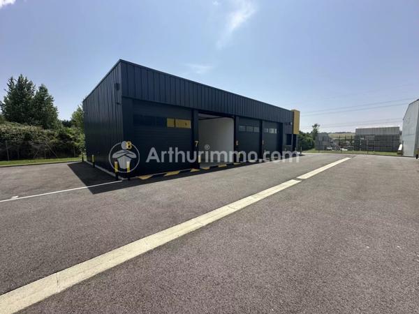 Location Parking 27 m2 à Verfeil