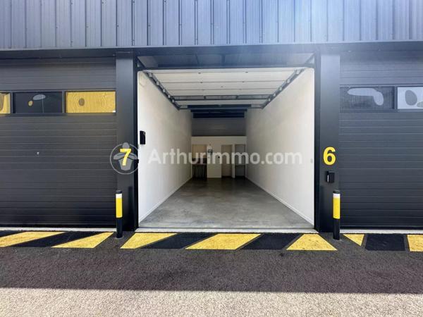 Location Parking 27 m2 à Verfeil