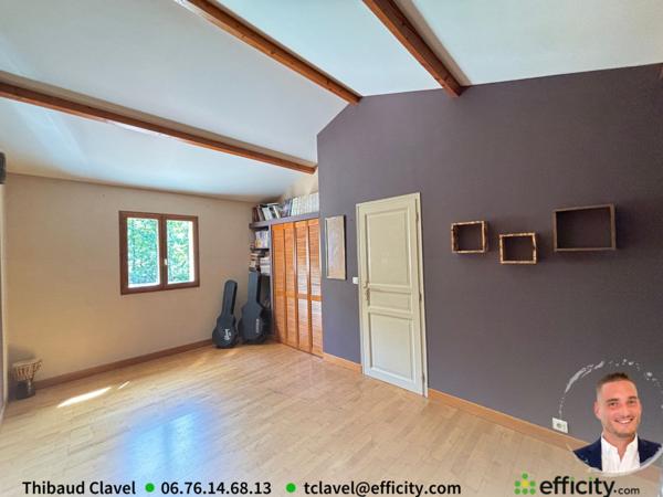 Maison 8 pièces - 215 m²