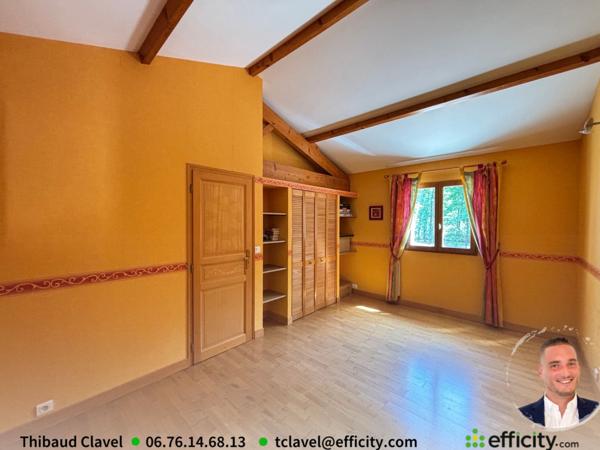 Maison 8 pièces - 215 m²