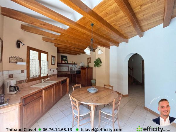 Maison 8 pièces - 215 m²