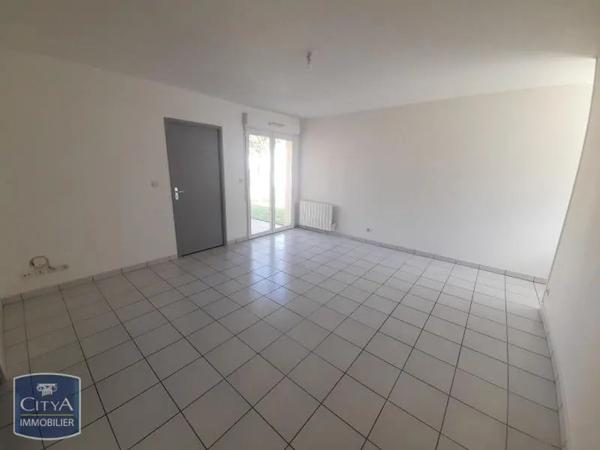 Appartement à louer 2 pièces 55.53m²
