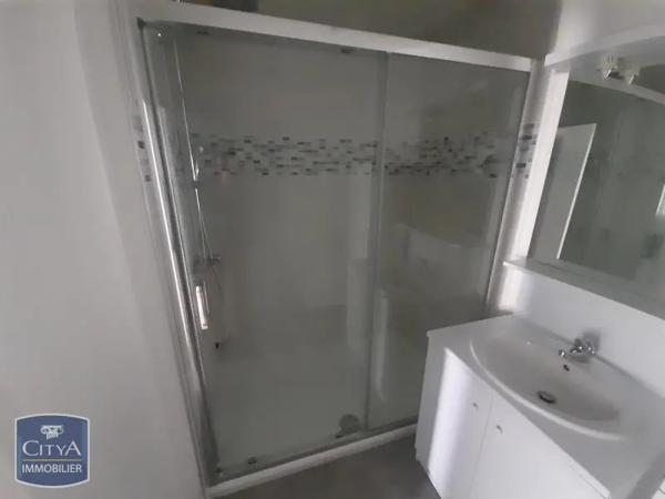 Appartement à louer 2 pièces 55.53m²