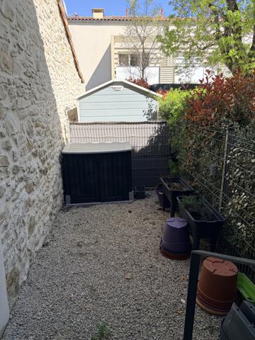 L'Isle-sur-la-Sorgue (84800) T2 AVEC TERRASSE ET JARDIN A 2 PAS DU CENTRE VILLE