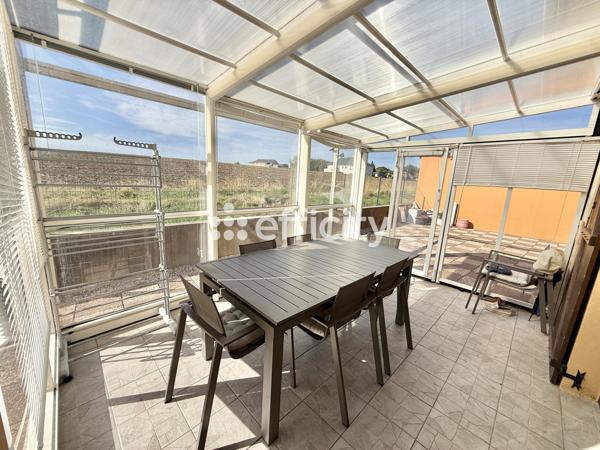 Maison
         5 pièces
        - 115 m² 319 000 €*
