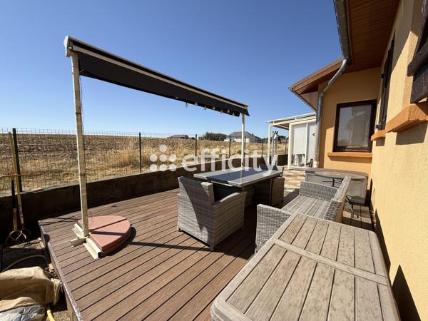 Maison
         5 pièces
        - 115 m² 319 000 €*